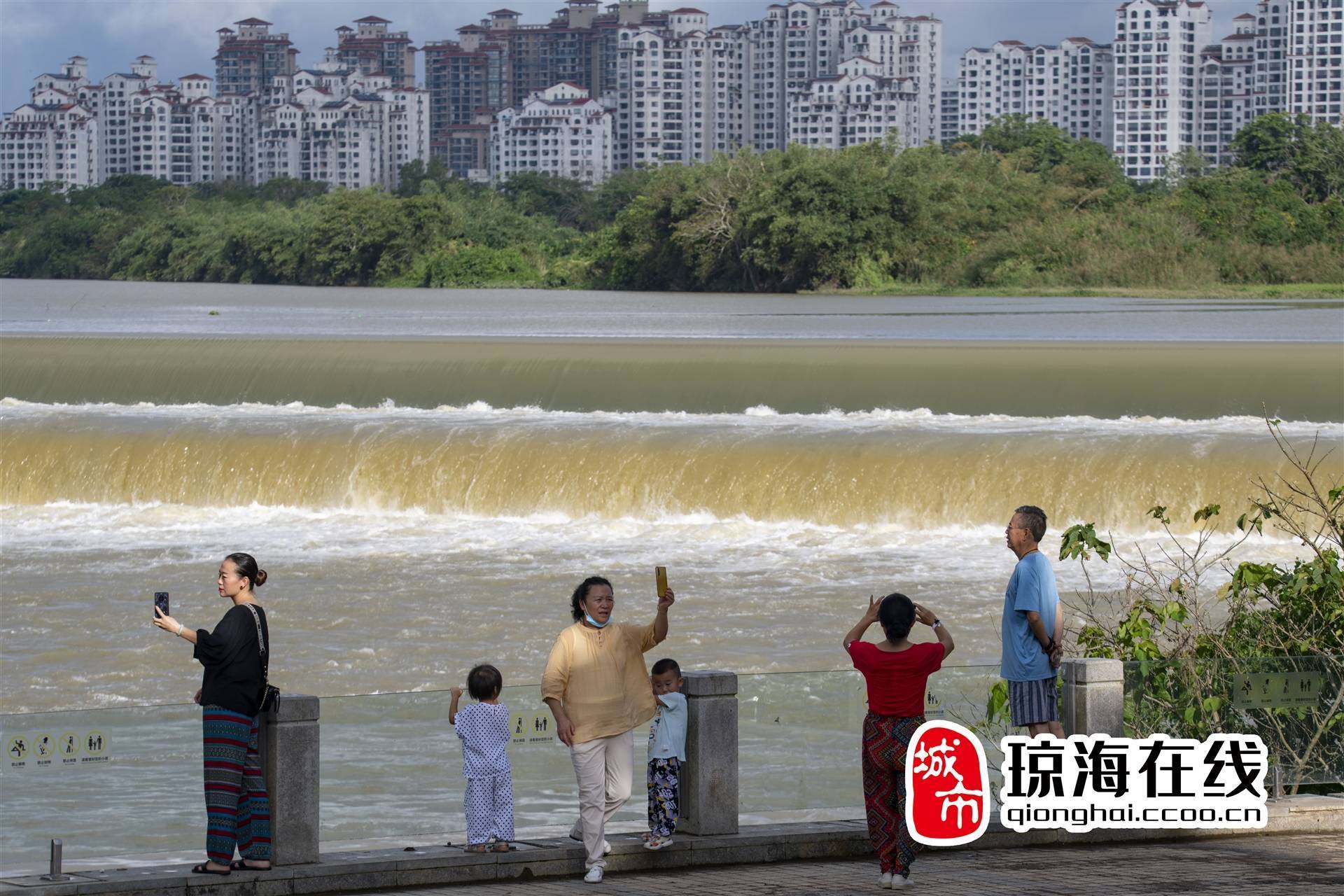 手机晋江:图说琼海丨琼海嘉积：观万泉丽日 享初冬暖阳-第2张图片-太平洋在线下载